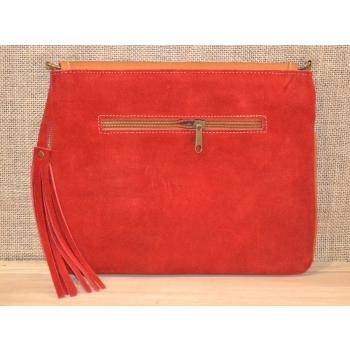 Torebka ze skóry etno w czerwonym kolorze  z koralikami mullo .